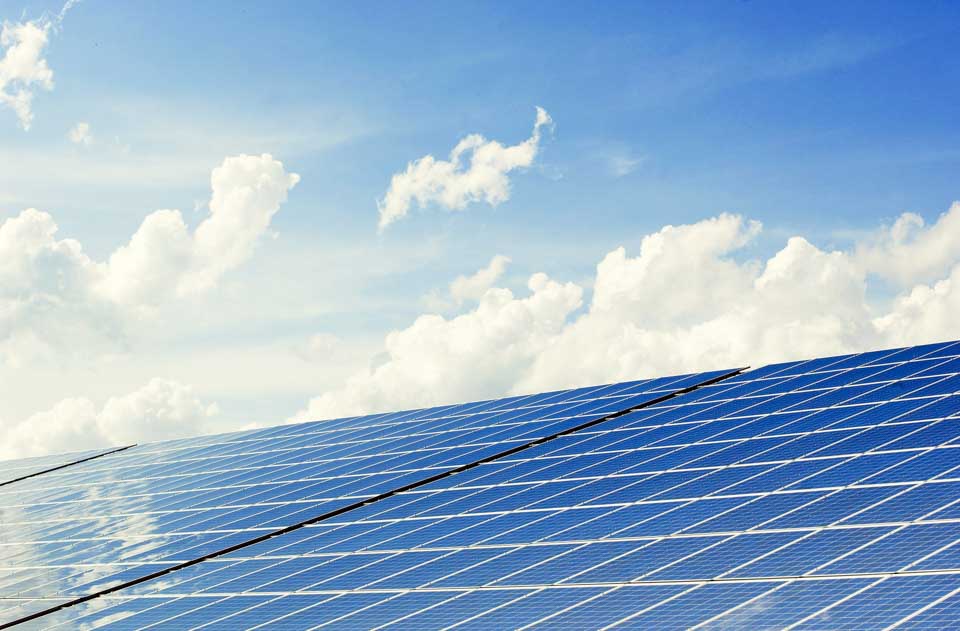 Unité de production d’énergie solaire de 2 000 MW – Étude de faisabilité pour la connexion à l’Europe